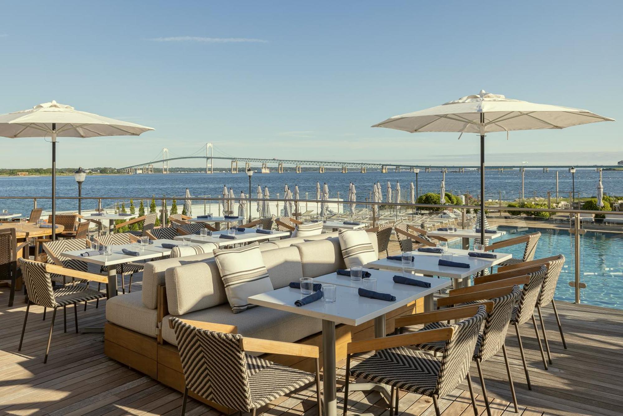 Newport Harbor Island Resort Buitenkant foto