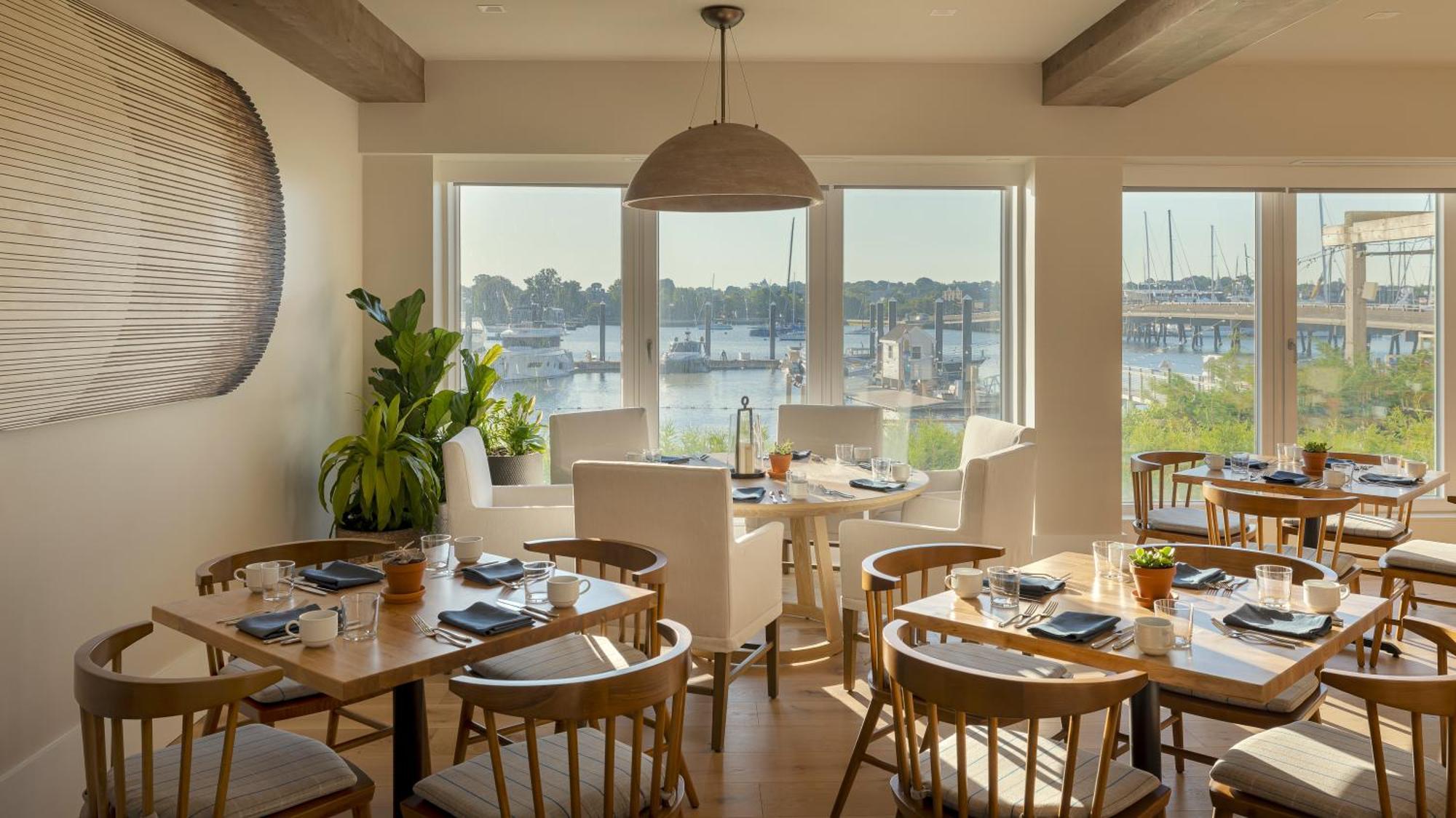 Newport Harbor Island Resort Buitenkant foto